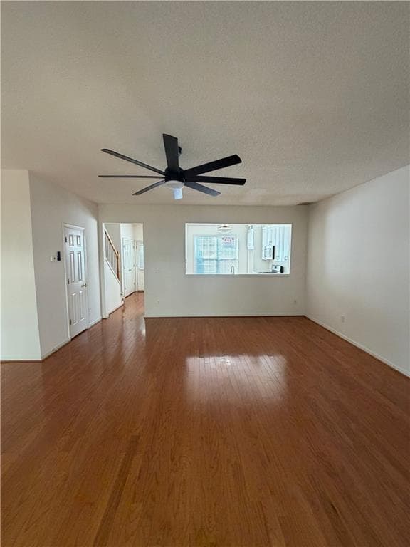 3 bedroom, 3 bathroom, 1,370 sq ft townhouse for sale at 4645 Valais Court 107, Alpharetta, GA 30022 — photo 7