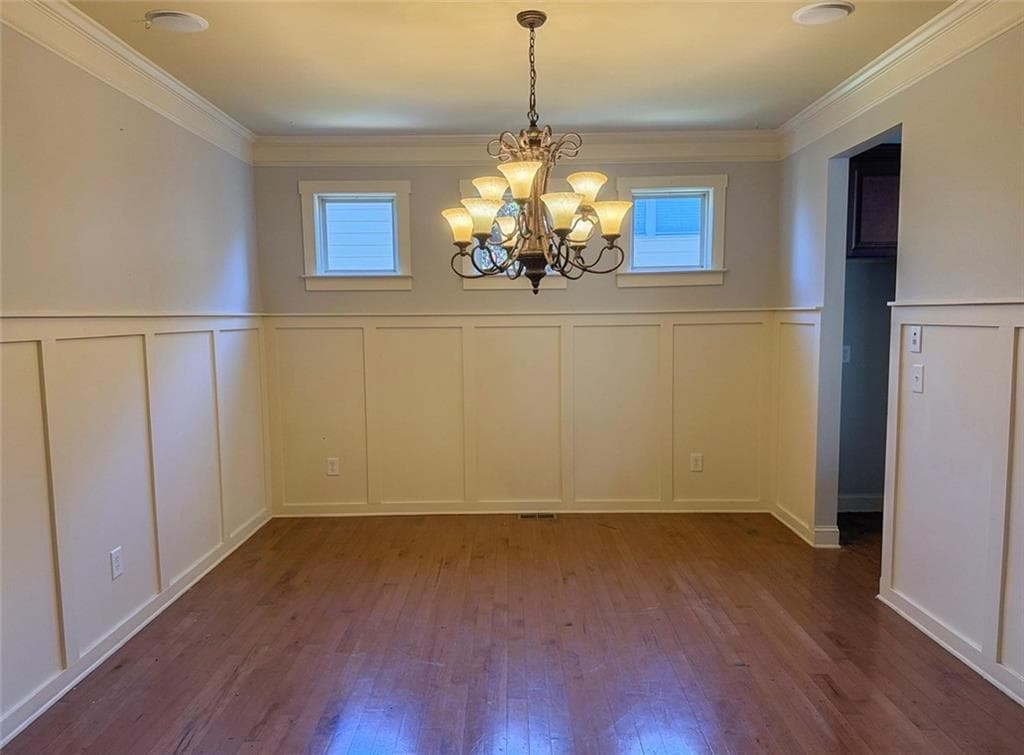 4 bedroom, 3 bathroom, 3,863 sq ft single family residence under contract at 2294 Lake Cove Court, Buford, GA 30519 — photo 8