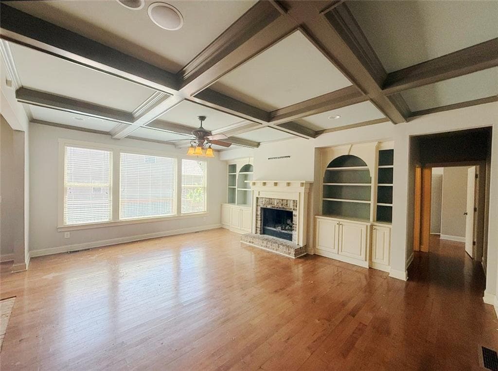 4 bedroom, 3 bathroom, 3,863 sq ft single family residence under contract at 2294 Lake Cove Court, Buford, GA 30519 — photo 10