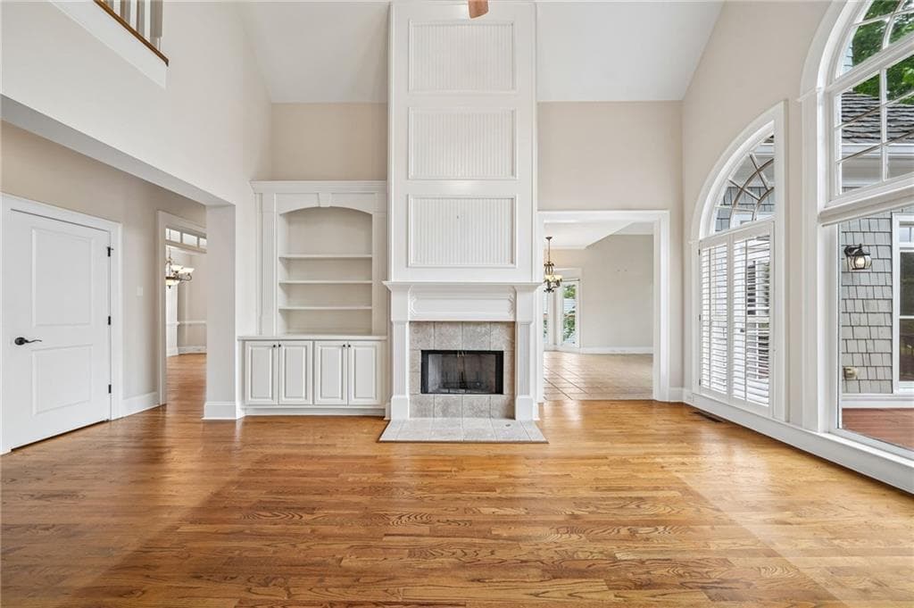 4 bedroom, 4 bathroom, 3,774 sq ft single family residence for sale at 86 NE Cove Circle, Dawsonville, GA 30534 — photo 3