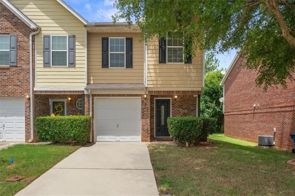 3 bedroom, 3 bathroom, 1,597 sq ft townhouse for rent at 255 Magnolia Gardens Walk, Mcdonough, GA 30253 for $1,675 a month — photo 1 of 23