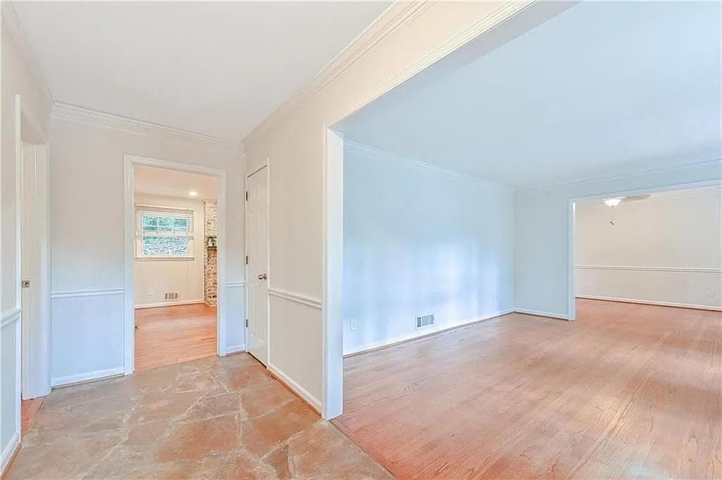 3 bedroom, 2 bathroom, 1,770 sq ft single family residence for rent at 260 River Valley Road, Atlanta, GA 30328 for $2,750 a month — photo 2