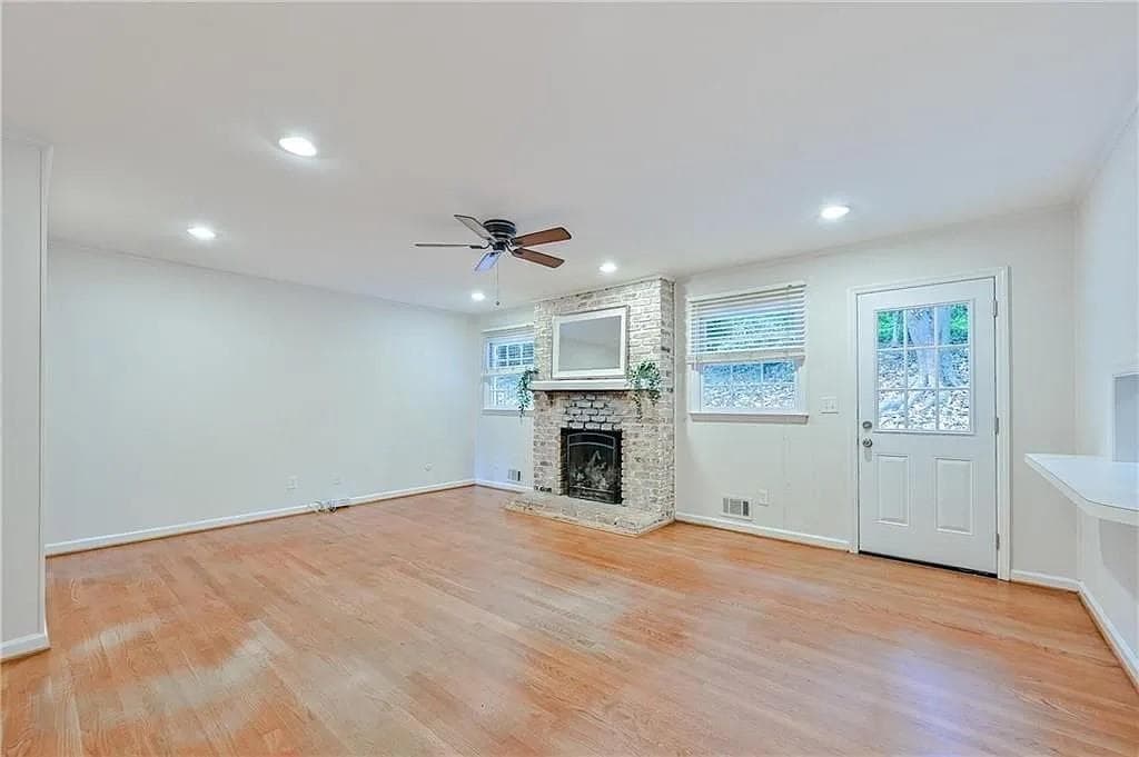 3 bedroom, 2 bathroom, 1,770 sq ft single family residence for rent at 260 River Valley Road, Atlanta, GA 30328 for $2,750 a month — photo 8