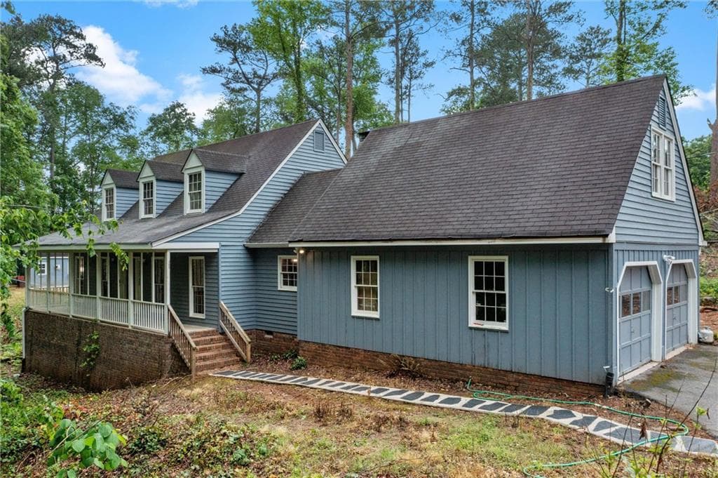 4 bedroom, 3 bathroom, 2,955 sq ft single family residence for sale at 61 Sherwood Lane, Marietta, GA 30067 — photo 4