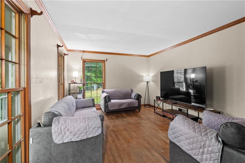 4 bedroom, 3 bathroom, 2,955 sq ft single family residence for sale at 61 Sherwood Lane, Marietta, GA 30067 — photo 9