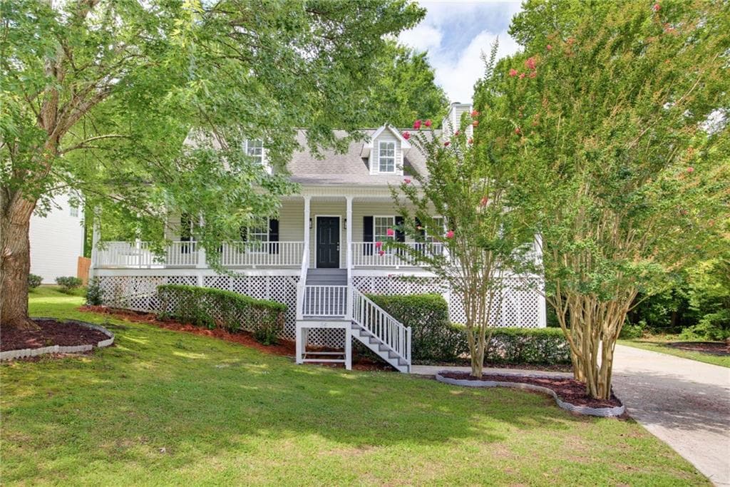 3 bedroom, 3 bathroom, 1,562 sq ft single family residence for sale at 54 Stallion Run, Dallas, GA 30132