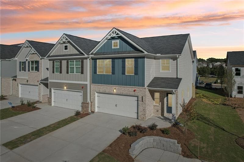 3 bedroom, 3 bathroom, 1,946 sq ft single family residence for rent at 405 Lanier Circle, Woodstock, GA 30189 for $2,300 a month — photo 2
