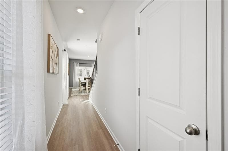 3 bedroom, 3 bathroom, 1,946 sq ft single family residence for rent at 405 Lanier Circle, Woodstock, GA 30189 for $2,300 a month — photo 3