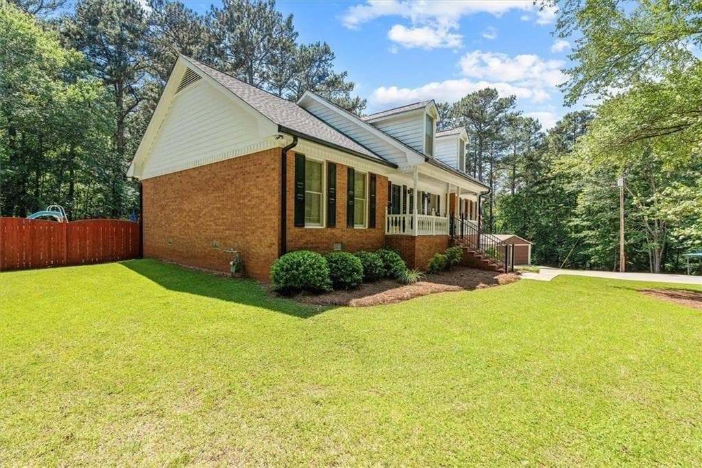 3 bedroom, 3 bathroom, 1,905 sq ft single family residence for sale at 5243 Punkintown Road, Douglasville, GA 30135 — photo 6