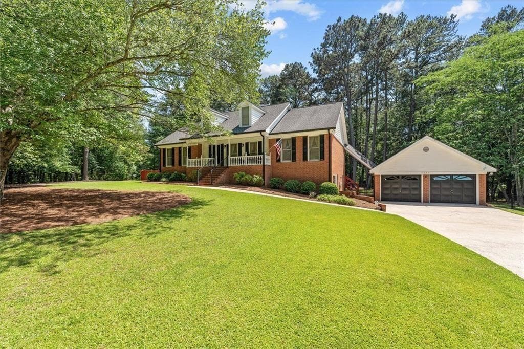 3 bedroom, 3 bathroom, 1,905 sq ft single family residence for sale at 5243 Punkintown Road, Douglasville, GA 30135 — photo 8