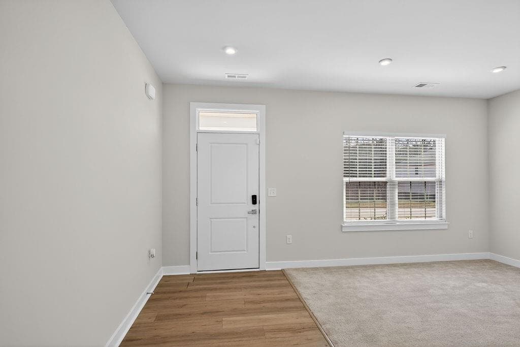 5 bedroom, 3 bathroom, 2,728 sq ft single family residence under contract at 219 Crabapple Road, Mcdonough, GA 30253 — photo 6