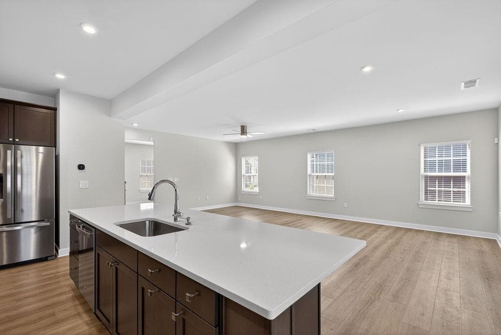 5 bedroom, 3 bathroom, 2,728 sq ft single family residence under contract at 219 Crabapple Road, Mcdonough, GA 30253 — photo 9