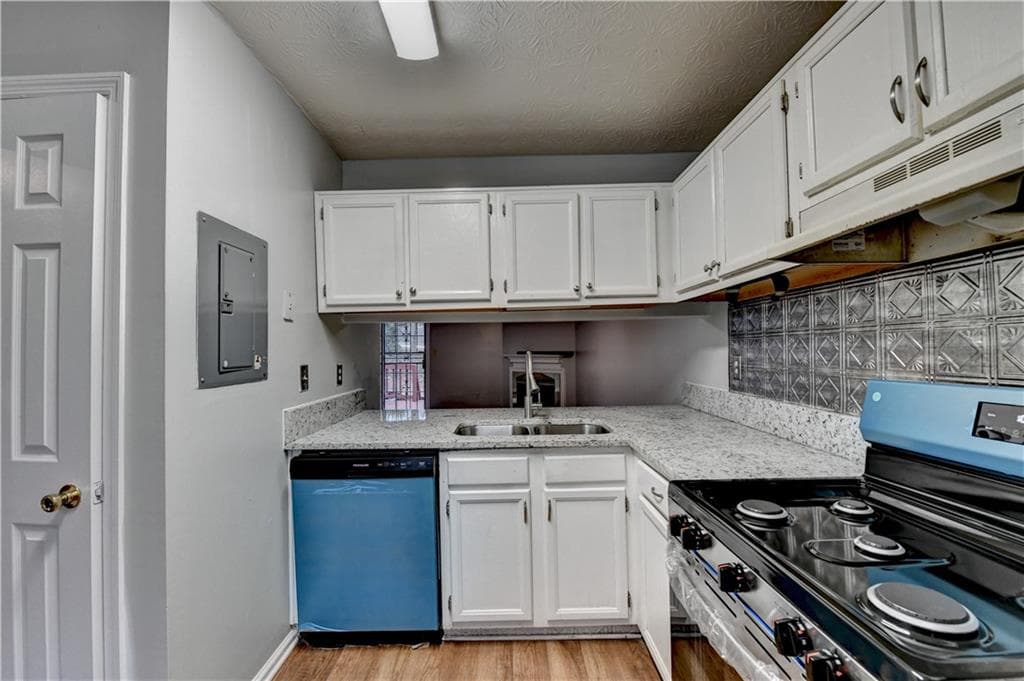 2 bedroom, 3 bathroom, 1,270 sq ft townhouse for sale at 4029 Heritage Valley Court, Norcross, GA 30093 — photo 5