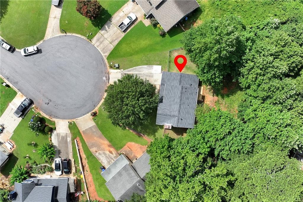 4 bedroom, 3 bathroom, 1,568 sq ft single family residence for sale at 556 Sunfield Drive, Lilburn, GA 30047 — photo 4