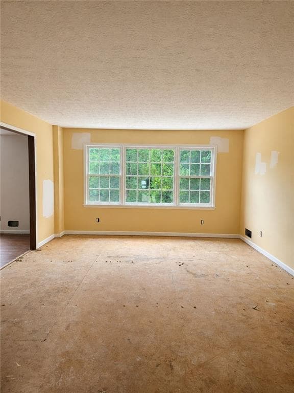 3 bedroom, 2 bathroom, 2,520 sq ft single family residence for sale at 4545 Twin lakes DR Drive, Monroe, GA 30656 — photo 10