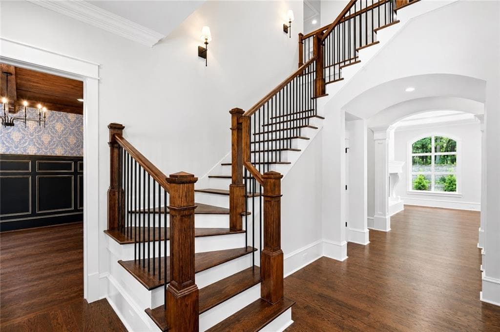 5 bedroom, 6 bathroom, 7,206 sq ft single family residence for sale at 10745 Shallowford Road, Roswell, GA 30075 — photo 8