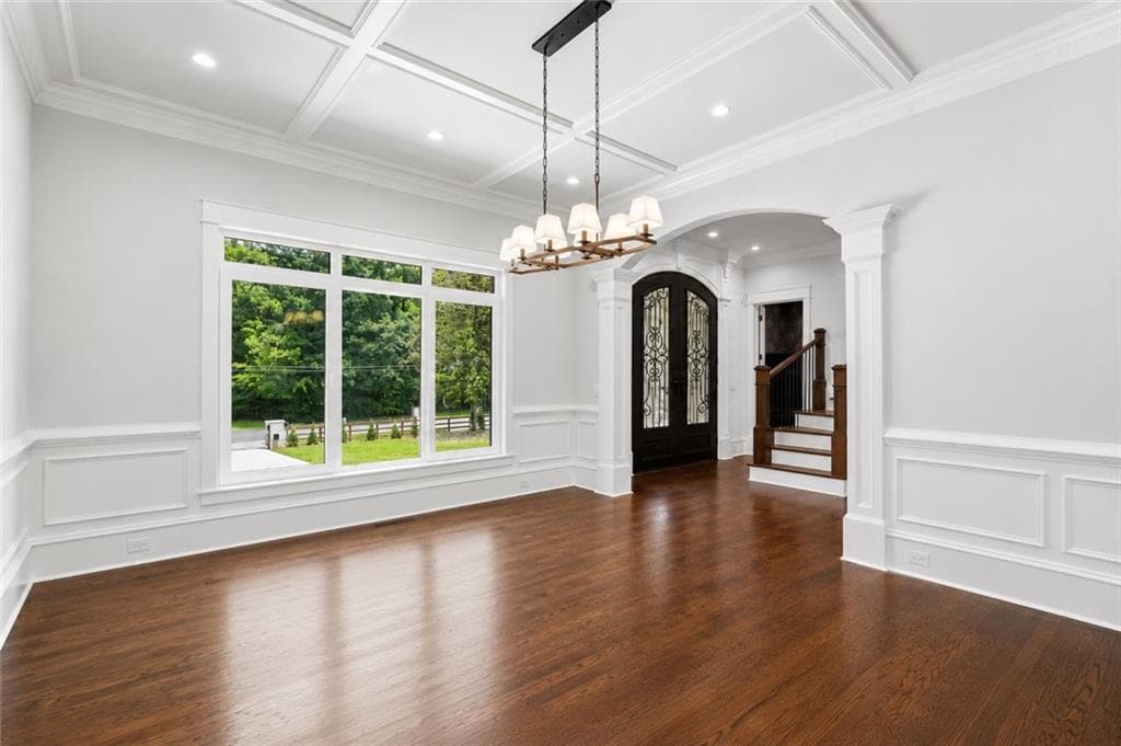 5 bedroom, 6 bathroom, 7,206 sq ft single family residence for sale at 10745 Shallowford Road, Roswell, GA 30075 — photo 10
