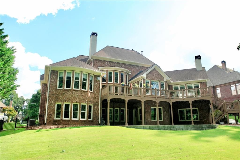 6 bedroom, 7 bathroom, 7,803 sq ft single family residence for sale at 2201 Hunters Green Drive, Lawrenceville, GA 30043 — photo 7
