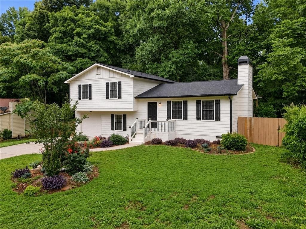 3 bedroom, 2 bathroom, 1,575 sq ft single family residence for sale at 3651 Silver Leaf Lane, Marietta, GA 30008