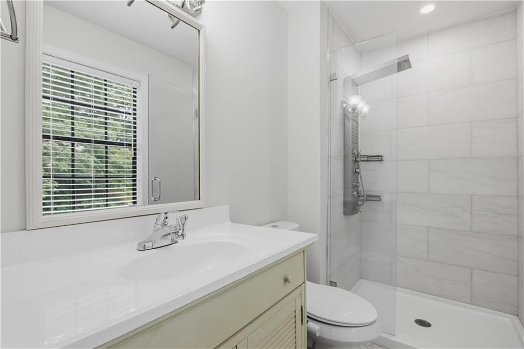 3 bedroom, 2 bathroom, 1,575 sq ft single family residence for sale at 3651 Silver Leaf Lane, Marietta, GA 30008 — photo 6