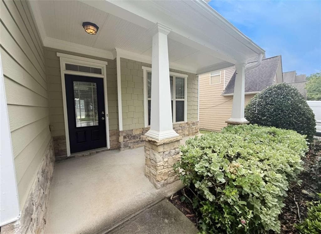 4 bedroom, 3 bathroom, 2,098 sq ft single family residence for sale at 1704 Wilford Drive, Lawrenceville, GA 30043 — photo 2
