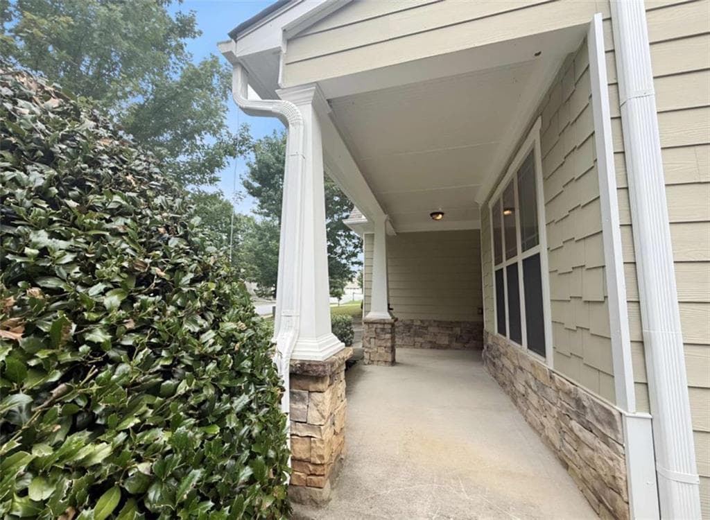 4 bedroom, 3 bathroom, 2,098 sq ft single family residence for sale at 1704 Wilford Drive, Lawrenceville, GA 30043 — photo 3