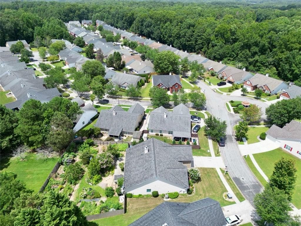 4 bedroom, 2 bathroom, 2,610 sq ft single family residence under contract at 1661 Jami Hollow Way, Lawrenceville, GA 30043 — photo 9