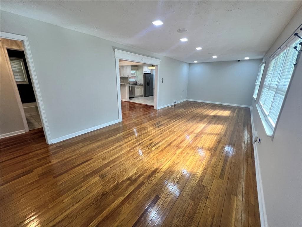 3 bedroom, 1 bathroom, 1,800 sq ft single family residence for sale at 2229 Beecher Circle, Atlanta, GA 30311 — photo 6