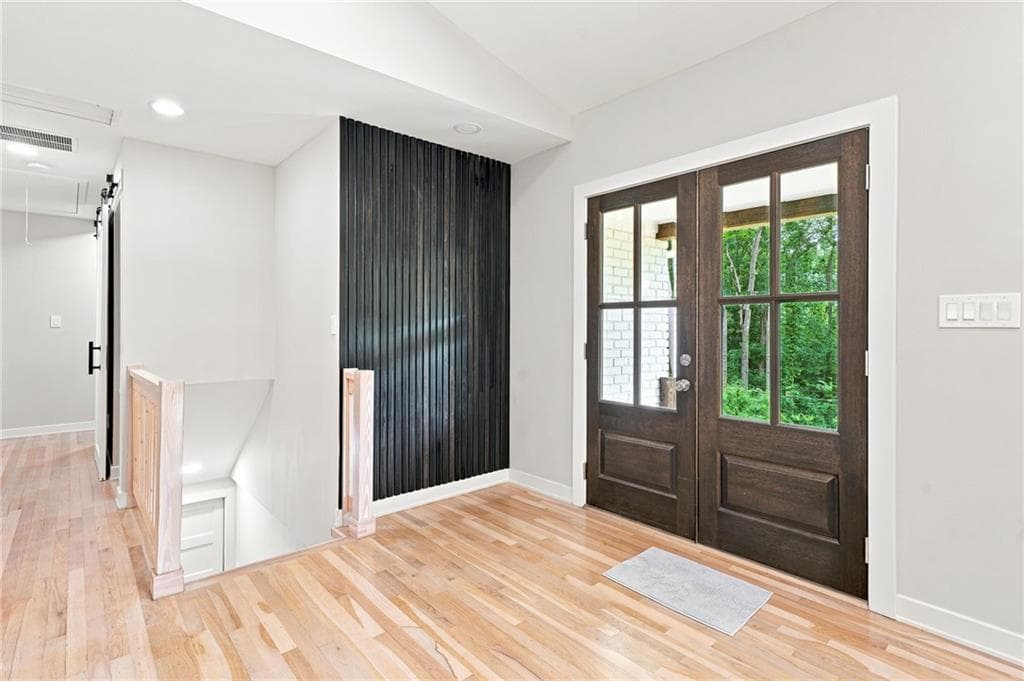 4 bedroom, 3 bathroom, 2,725 sq ft single family residence for sale at 2618 Beechwood Drive, Marietta, GA 30062 — photo 3