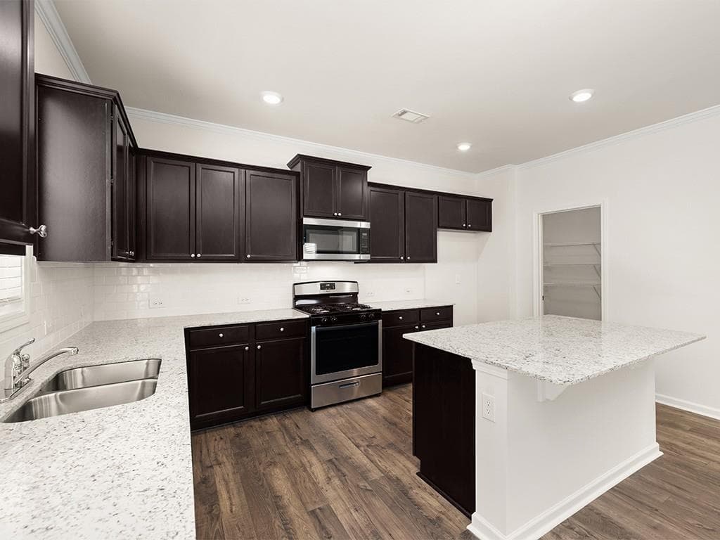 4 bedroom, 3 bathroom, 2,804 sq ft single family residence for sale at 4836 Golden Finch Lane, Powder Springs, GA 30127 — photo 2