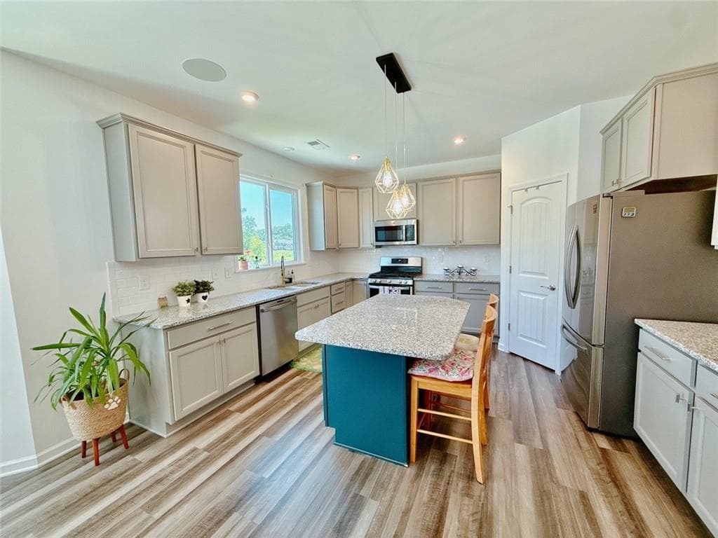 4 bedroom, 4 bathroom, 3,012 sq ft single family residence for rent at 1810 Primrose Park Road, Sugar Hill, GA 30518 for $2,800 a month — photo 5