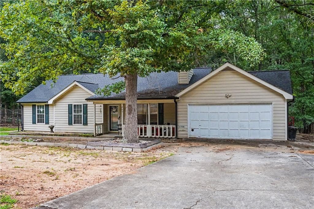 3 bedroom, 2 bathroom, 1,435 sq ft single family residence for sale at 205 Woodcrest Drive, Covington, GA 30016