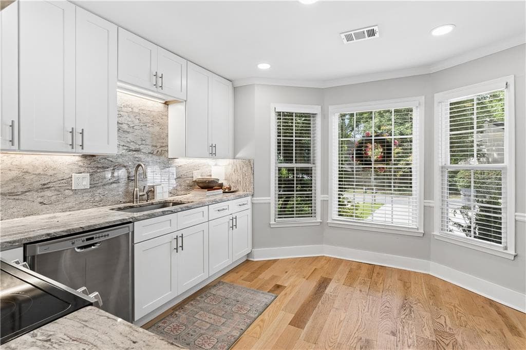 3 bedroom, 3 bathroom, 1,694 sq ft townhouse for sale at 565 Salem Woods Drive, Marietta, GA 30067 — photo 7