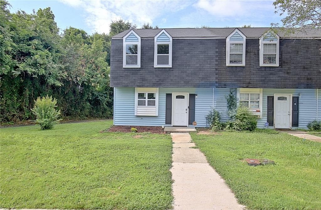 2 bedroom, 3 bathroom, 1,280 sq ft townhouse under contract at 6456 Abercorn Street, Union City, GA 30291