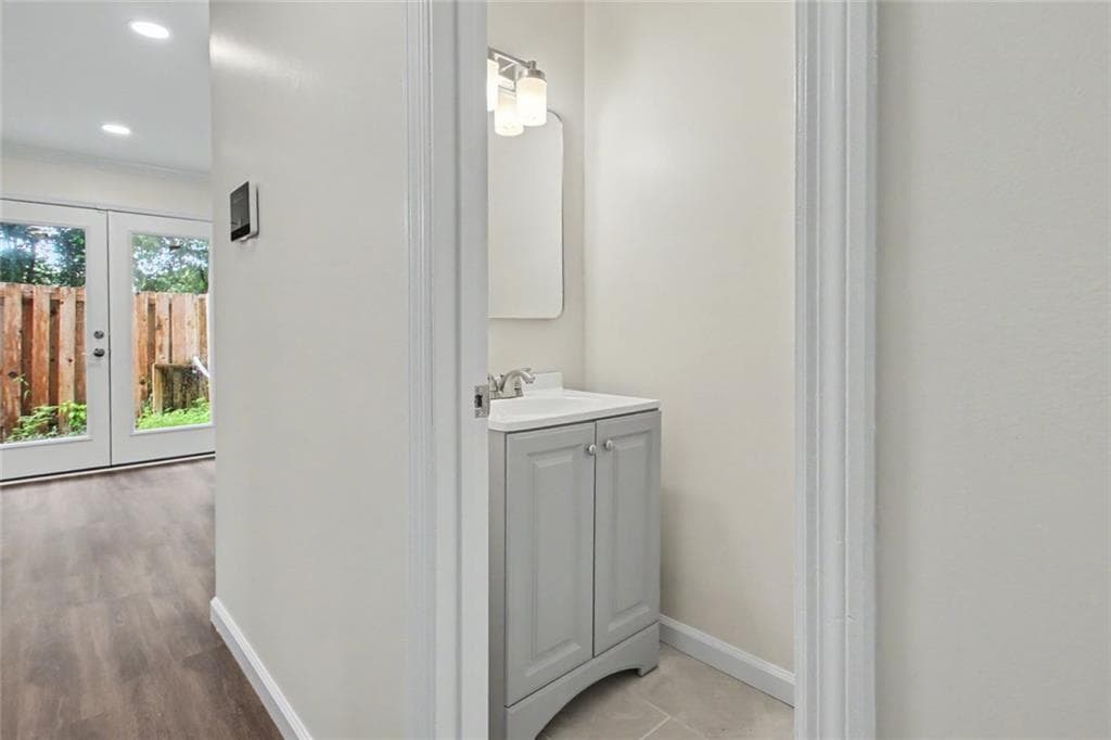 2 bedroom, 3 bathroom, 1,280 sq ft townhouse under contract at 6456 Abercorn Street, Union City, GA 30291 — photo 8