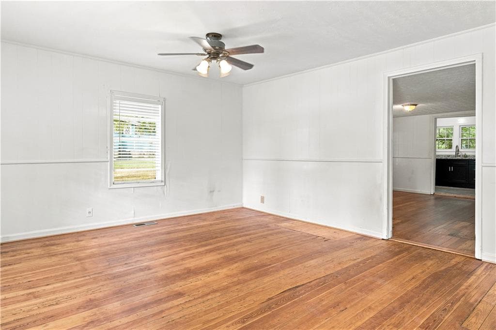 3 bedroom, 1 bathroom, 1,271 sq ft single family residence for sale at 2972 Jefferson Street, Austell, GA 30106 — photo 4