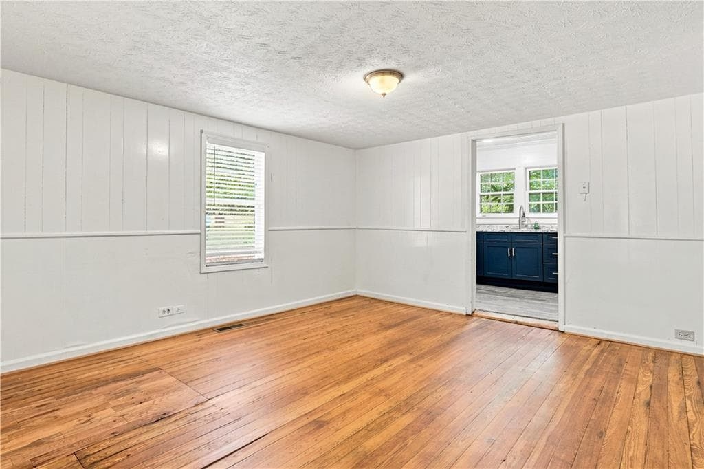 3 bedroom, 1 bathroom, 1,271 sq ft single family residence for sale at 2972 Jefferson Street, Austell, GA 30106 — photo 8