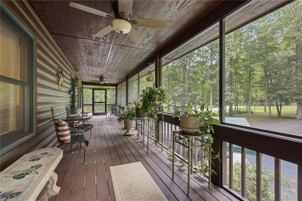 3 bedroom, 3 bathroom, 1,872 sq ft single family residence for sale at 2447 Hi River Road, Hiawassee, GA 30546 — photo 7