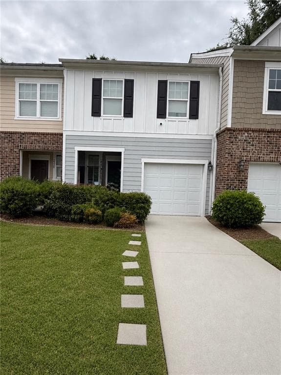 3 bedroom, 3 bathroom, 1,514 sq ft townhouse for rent at 2330 Mckenna Square Drive, Lithonia, GA 30058 for $1,950 a month — photo 1 of 12