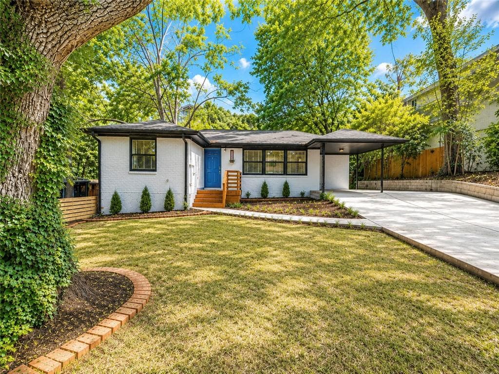 4 bedroom, 3 bathroom, 1,850 sq ft single family residence under contract at 3416 Maplehurst Drive, Decatur, GA 30032 — photo 3