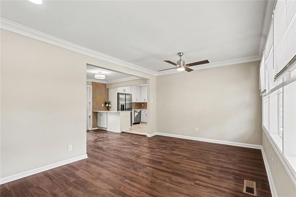 4 bedroom, 3 bathroom, 1,850 sq ft single family residence under contract at 3416 Maplehurst Drive, Decatur, GA 30032 — photo 7
