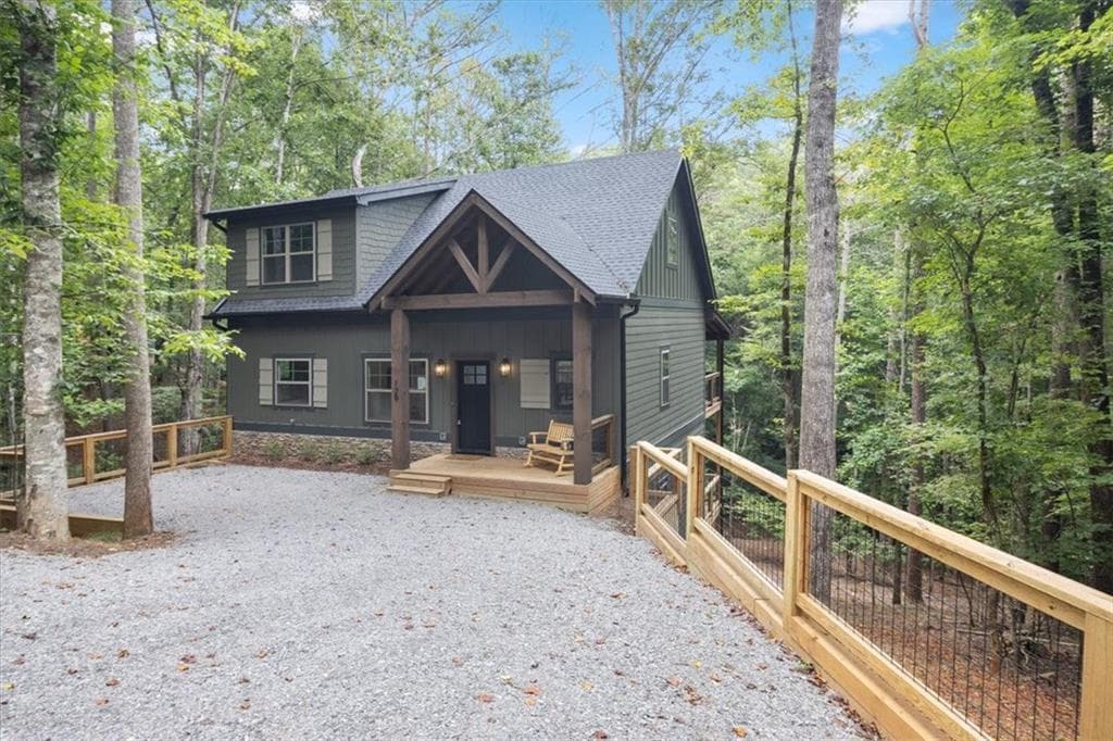 3 bedroom, 3 bathroom, 2,531 sq ft single family residence for sale at 129 Monticello Drive, Ellijay, GA 30540 — photo 2