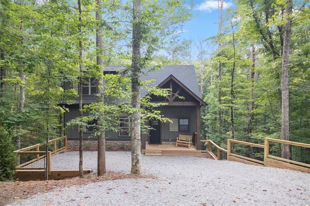 3 bedroom, 3 bathroom, 2,531 sq ft single family residence for sale at 129 Monticello Drive, Ellijay, GA 30540 — photo 4