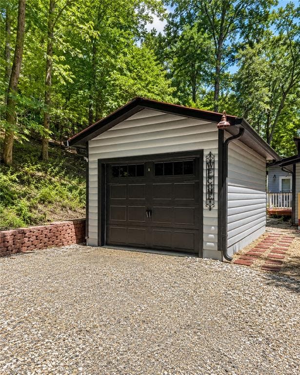 2 bedroom, 2 bathroom, 1,183 sq ft single family residence for sale at 2261 Paradise Valley Road, Cleveland, GA 30528 — photo 2