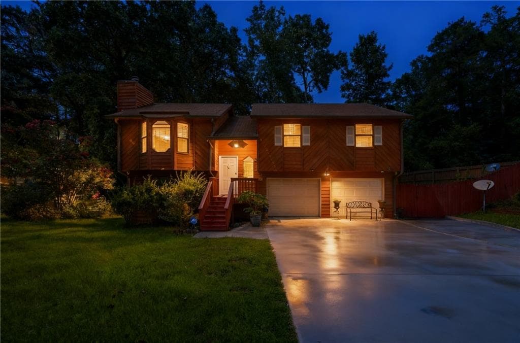 3 bedroom, 2 bathroom, 1,774 sq ft single family residence for sale at 2670 Throatlatch Lane, Marietta, GA 30064 — photo 3