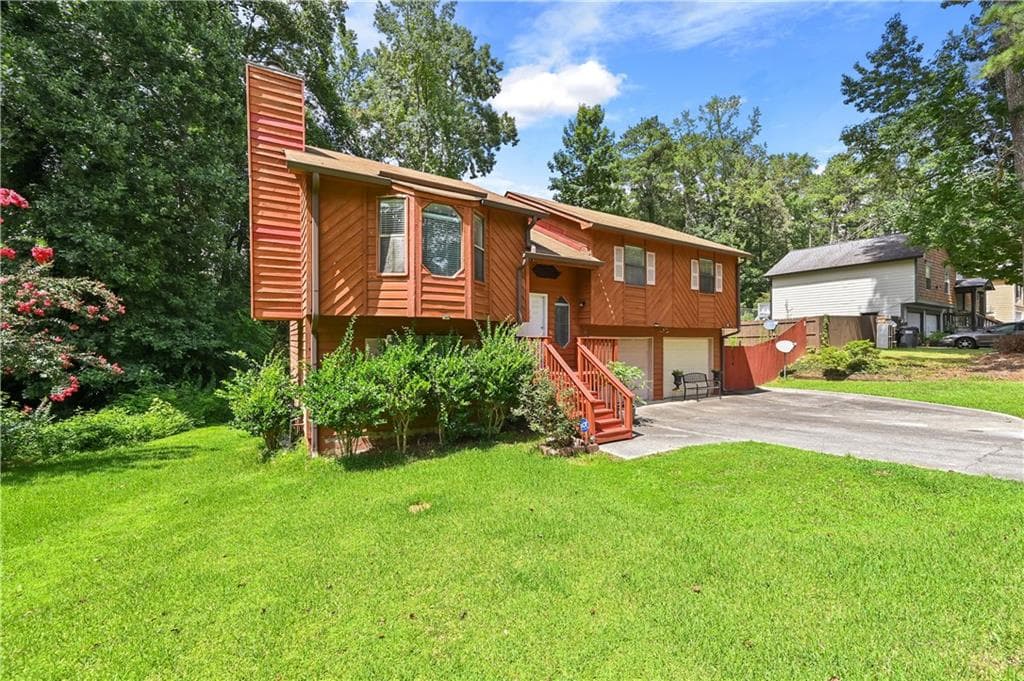 3 bedroom, 2 bathroom, 1,774 sq ft single family residence for sale at 2670 Throatlatch Lane, Marietta, GA 30064 — photo 5