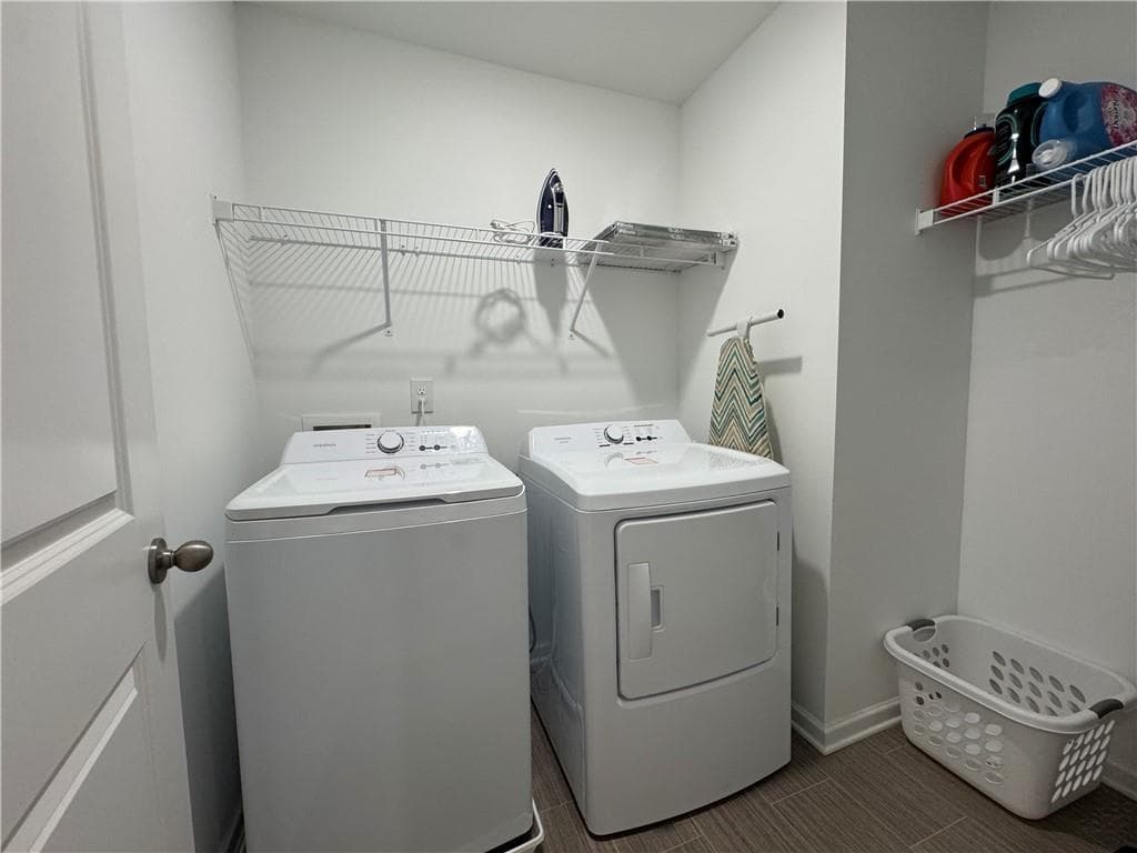 3 bedroom, 3 bathroom, 1,728 sq ft townhouse for sale at 1433 Ben Park Way, Grayson, GA 30017 — photo 9