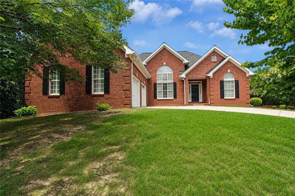 3 bedroom, 3 bathroom, 3,423 sq ft single family residence under contract at 4275 Rosestone Court, Douglasville, GA 30135 — photo 2