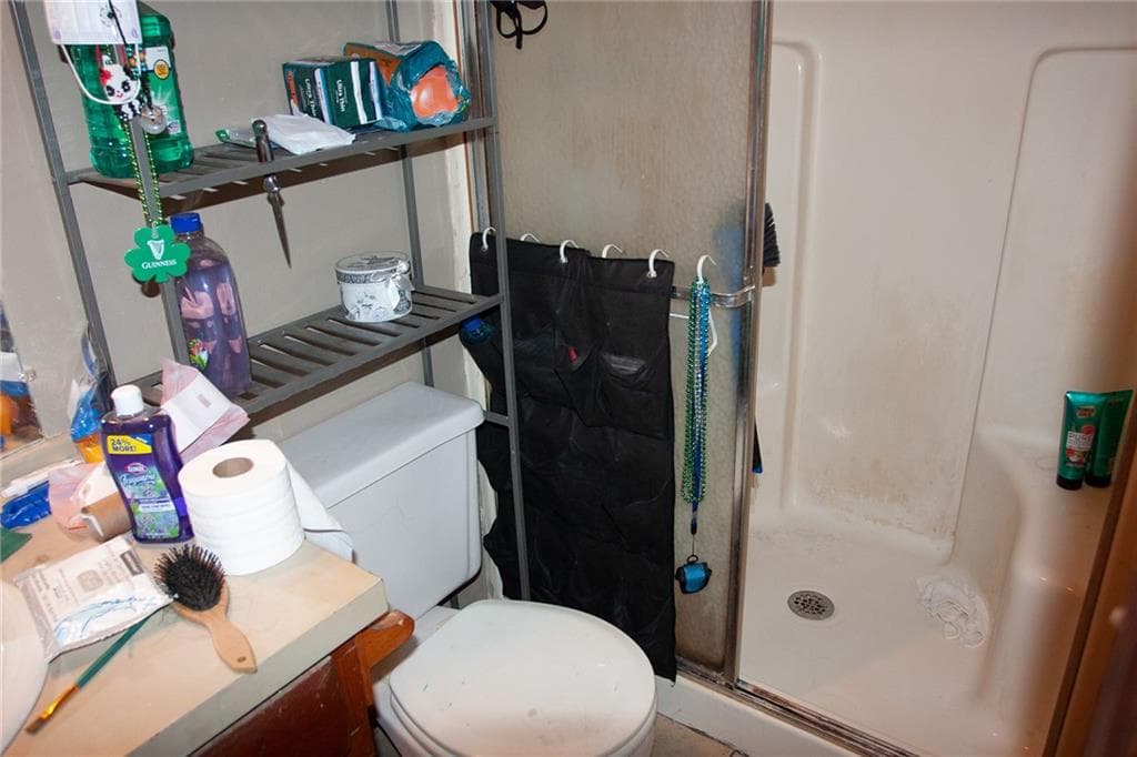 3 bedroom, 2 bathroom, 1,404 sq ft single family residence for sale at 7240 Colony Lane, Douglasville, GA 30135 — photo 7