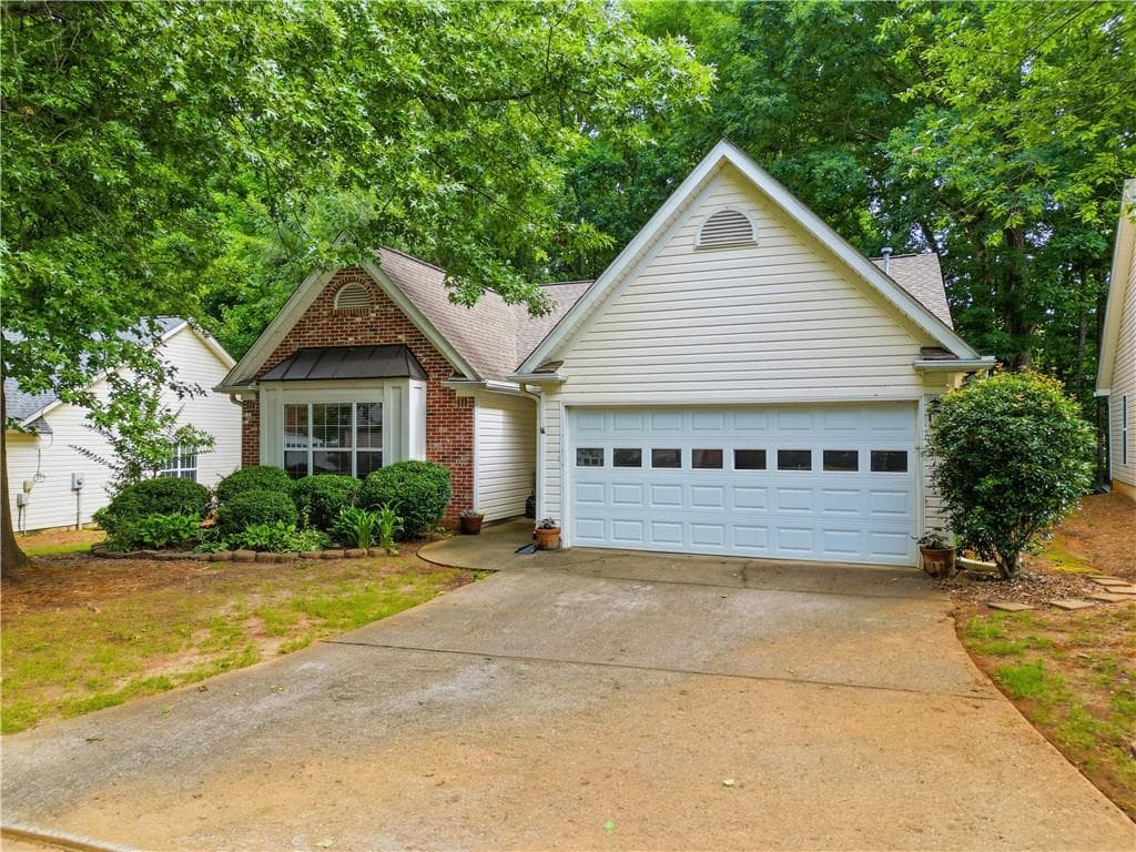 3 bedroom, 2 bathroom, 1,518 sq ft single family residence for sale at 3314 Freedom Landing, Kennesaw, GA 30144